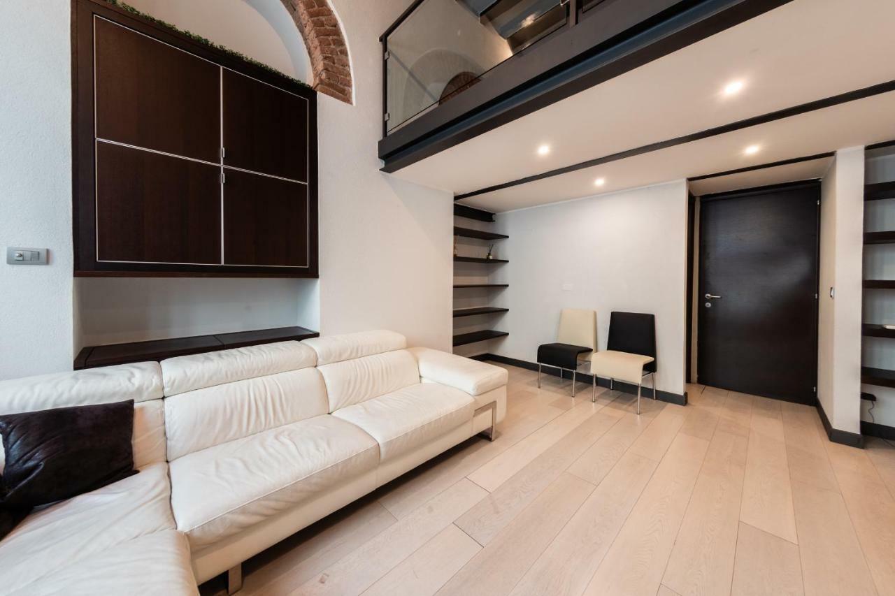 Milan Luxury Apartment - Porta Venezia Екстер'єр фото